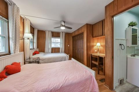 215 Wakeman Ave, Wheaton, IL 60187 photo 12