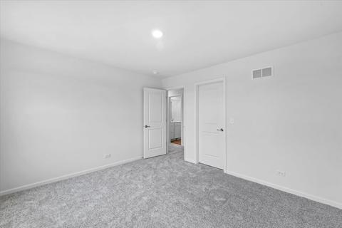 94 Hedgerow Dr, Elgin, IL 60124 photo 27
