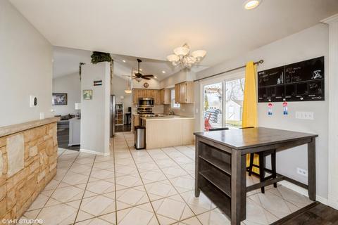 1440 Polo Dr, Bartlett, IL 60103 photo 6