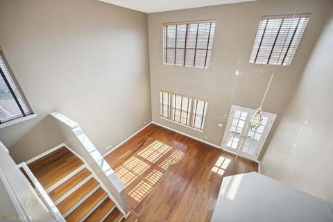 7 Avalon Ct, Cary, IL 60013 photo 2