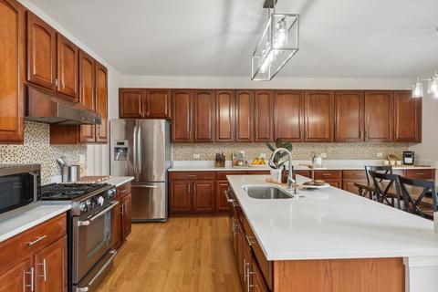1386 Fox Path Ln, Hoffman Estates, IL 60192 photo 5