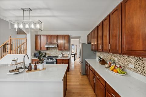 1386 Fox Path Ln, Hoffman Estates, IL 60192 photo 6
