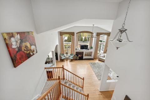1386 Fox Path Ln, Hoffman Estates, IL 60192 photo 19