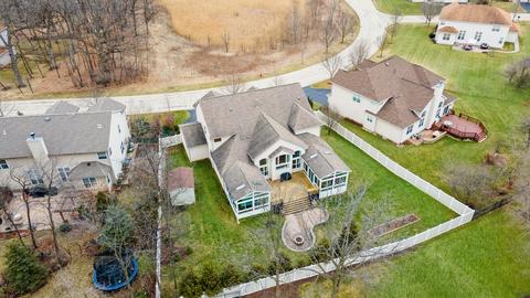 1386 Fox Path Ln, Hoffman Estates, IL 60192 photo 36