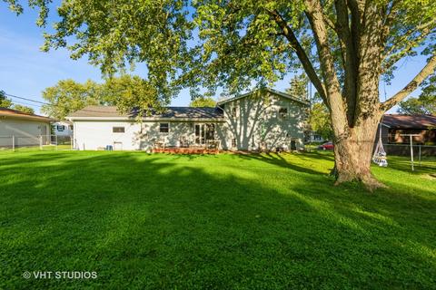 708 Obrien St, Harvard, IL 60033 photo 4