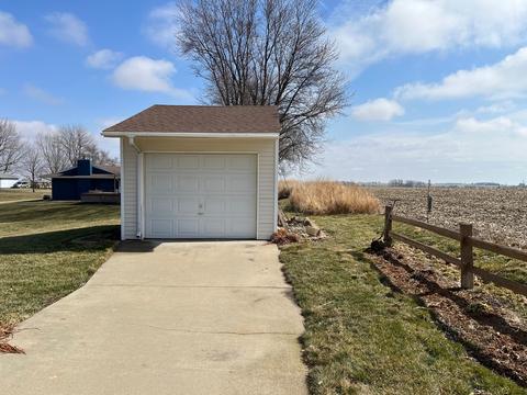 15750 Bishop Rd, Morrison, IL 61270 photo 30
