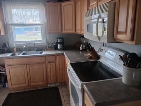 15750 Bishop Rd, Morrison, IL 61270 photo 5