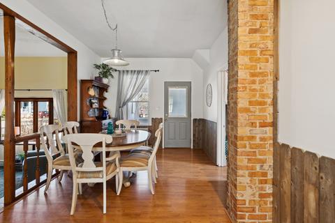 9 Division St, Algonquin, IL 60102 photo 5