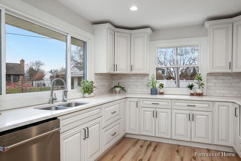 1019 Crest St, Wheaton, IL 60189 photo 7