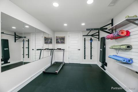 1019 Crest St, Wheaton, IL 60189 photo 28