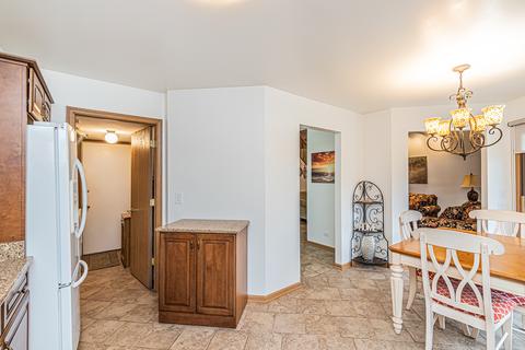 643 Sutton Ct, Wheeling, IL 60090 photo 17