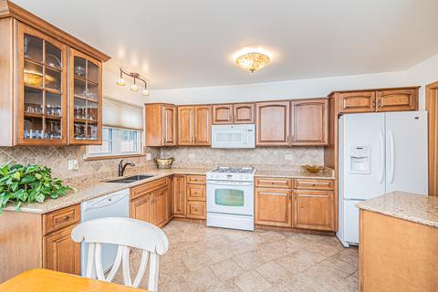 643 Sutton Ct, Wheeling, IL 60090 photo 12