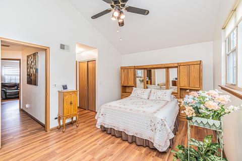 643 Sutton Ct, Wheeling, IL 60090 photo 26