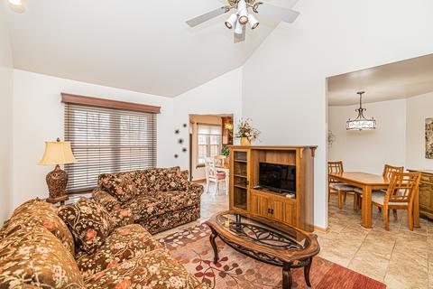 643 Sutton Ct, Wheeling, IL 60090 photo 7