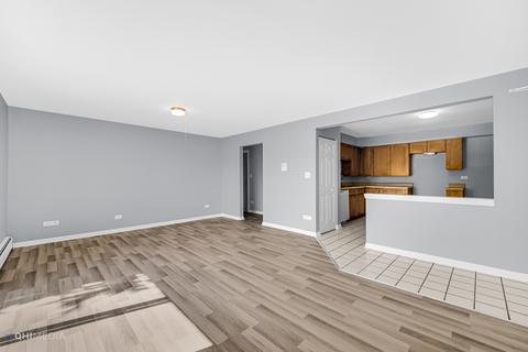 258 E Bailey Rd #J, Naperville, IL 60565 photo 4
