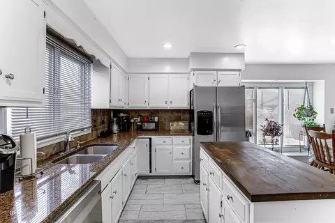 2930 Paris Rd, Olympia Fields, IL 60461 photo 5