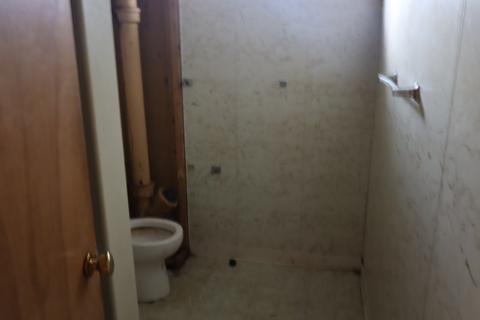 304 E Van Buren St, Ohio, IL 61349 photo 15