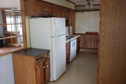 304 E Van Buren St, Ohio, IL 61349 photo 5
