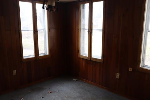 304 E Van Buren St, Ohio, IL 61349 photo 14