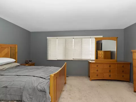 18600 Golfview Dr, Hazel Crest, IL 60429 photo 18
