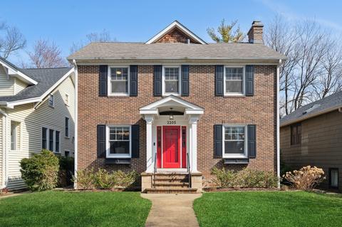 2205 Forestview Rd, Evanston, IL 60201 photo 1