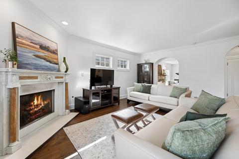 2205 Forestview Rd, Evanston, IL 60201 photo 10