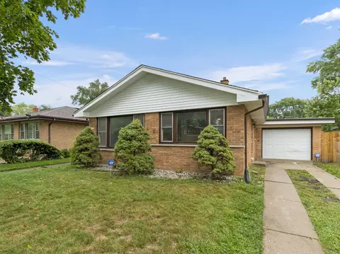 15221 Diekman Ct, Dolton, IL 60419