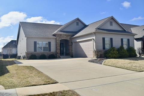 807 Table Rock Cir, Normal, IL 61761 photo 1