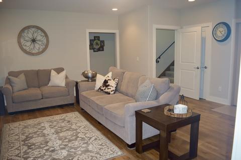807 Table Rock Cir, Normal, IL 61761 photo 32