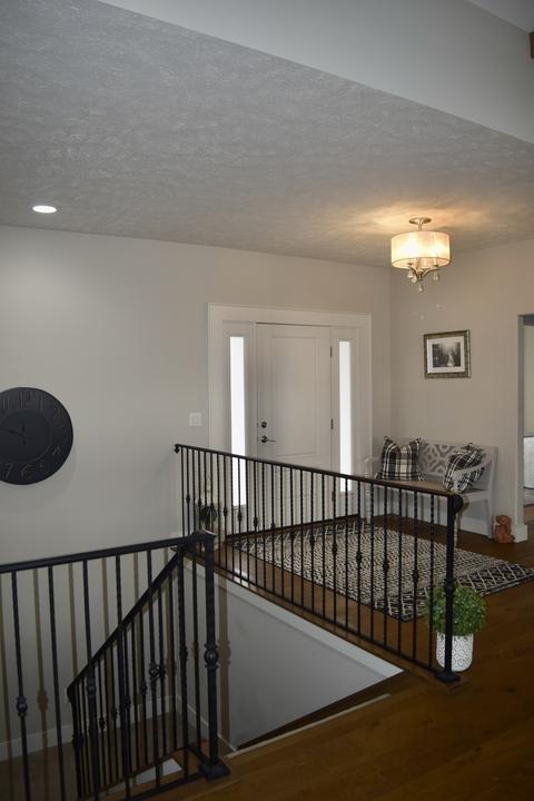 807 Table Rock Cir, Normal, IL 61761 photo 3