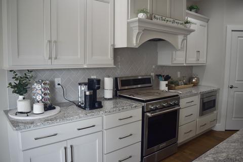 807 Table Rock Cir, Normal, IL 61761 photo 9