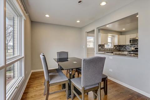 132 Ambleside Rd, Des Plaines, IL 60016 photo 7