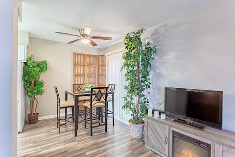 1586 Cornell Cir, Hoffman Estates, IL 60169 photo 5