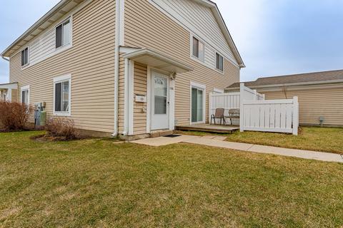 1586 Cornell Cir, Hoffman Estates, IL 60169 photo 1