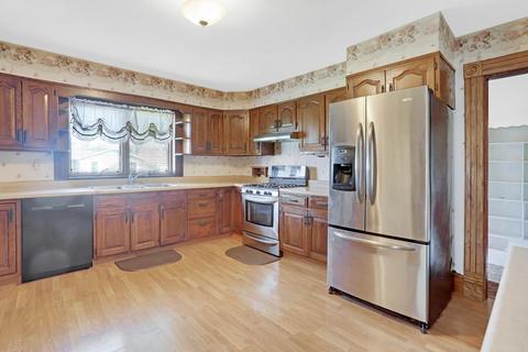 448 N Morgan St, Bement, IL 61813 photo 10