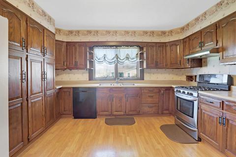 448 N Morgan St, Bement, IL 61813 photo 12