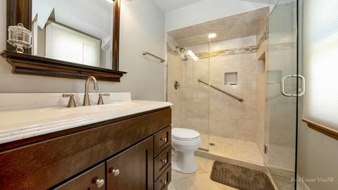 1013 Twisted Oak Ct, Algonquin, IL 60102 photo 18