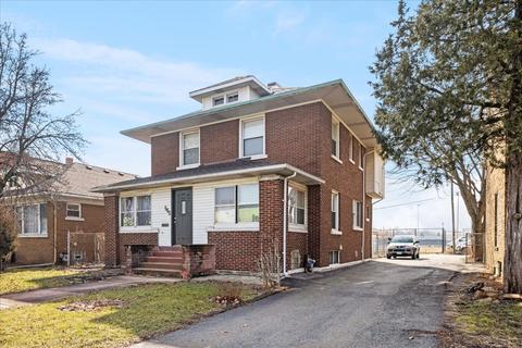 560 E Cass St, Joliet, IL 60432 photo 1