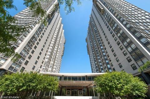 5701 N Sheridan Rd #8P, Chicago, IL 60660