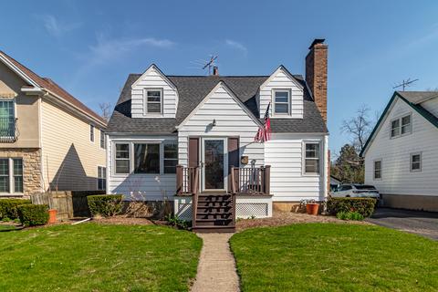 1016 Central Ave, Deerfield, IL 60015