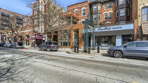 1407 N Wells St #3, Chicago, IL 60610