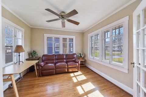 411 E Jefferson Ave, Wheaton, IL 60187 photo 4