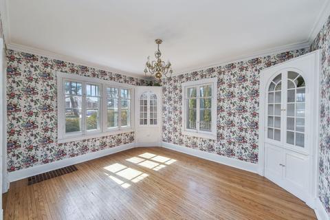 411 E Jefferson Ave, Wheaton, IL 60187 photo 5