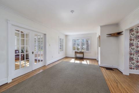 411 E Jefferson Ave, Wheaton, IL 60187 photo 3