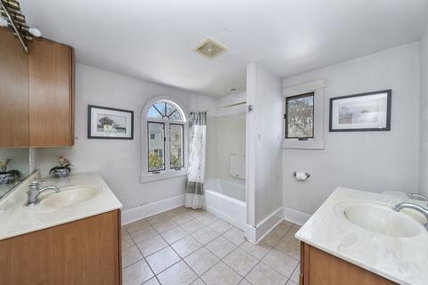 411 E Jefferson Ave, Wheaton, IL 60187 photo 16