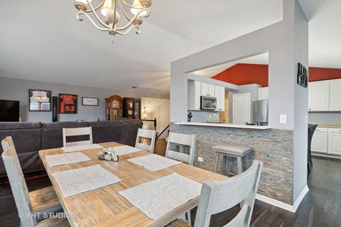 5216 Cobblers Xing, Mchenry, IL 60050 photo 8