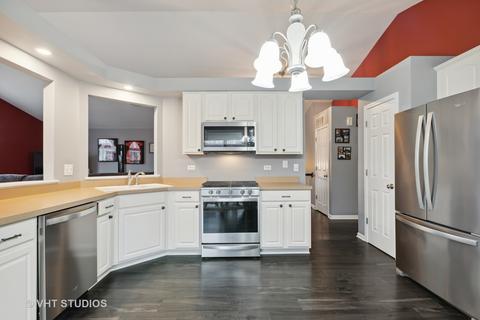 5216 Cobblers Xing, Mchenry, IL 60050 photo 11
