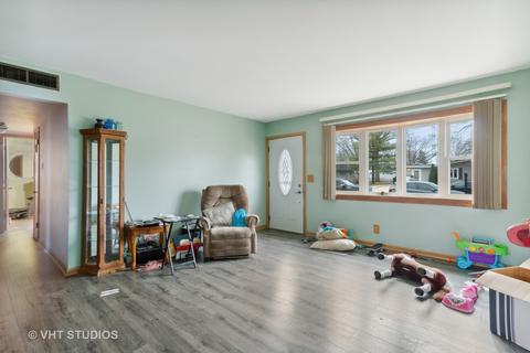 321 Harmony Dr, North Aurora, IL 60542 photo 3