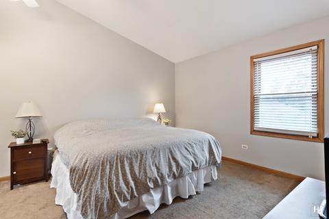 355 Hillhurst Dr, Cary, IL 60013 photo 15