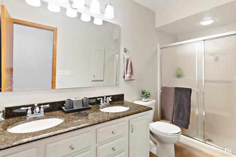 355 Hillhurst Dr, Cary, IL 60013 photo 18